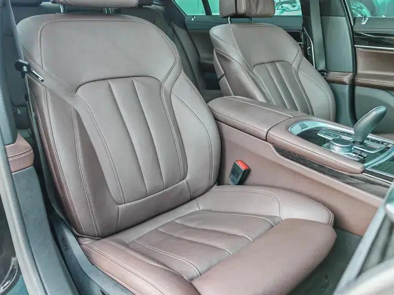 2018 BMW 7 Series 730Li Leading Edition M Sport Package — миниатюра 10