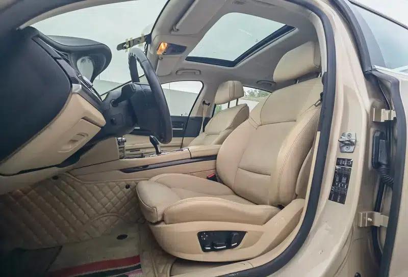 BMW 7 Series 2009 730Li Luxury 4-seater — миниатюра 11