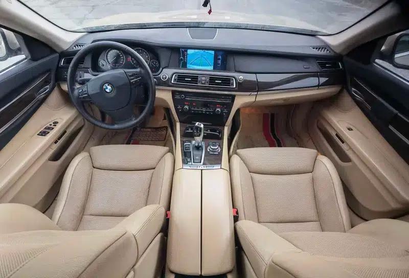 BMW 7 Series 2009 730Li Luxury 4-seater — миниатюра 9
