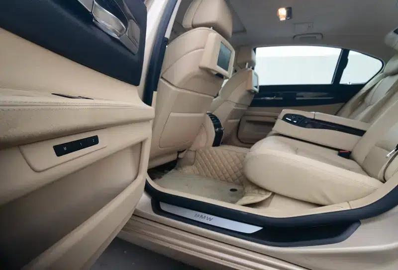 BMW 7 Series 2009 730Li Luxury 4-seater — миниатюра 10