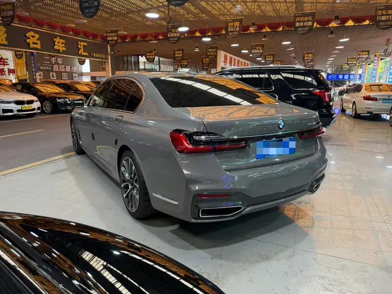 2019 BMW 7 Series Facelift 740Li Leading Edition M Sport Package — миниатюра 4