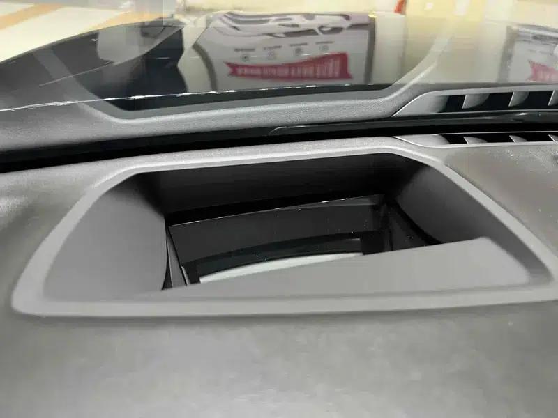 2021 BMW 7 Series 740Li xDrive Executive Luxury Package — миниатюра 17