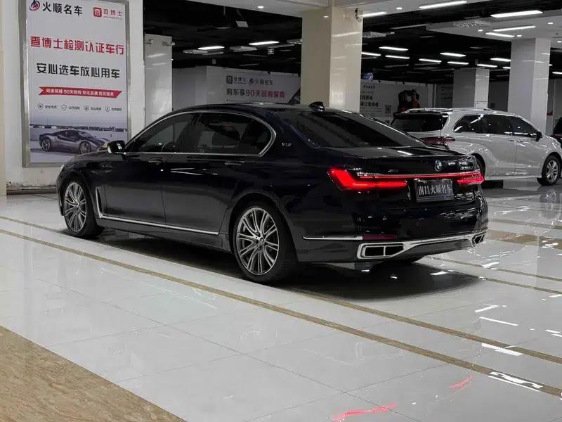 2021 BMW 7 Series 740Li xDrive Executive Luxury Package — миниатюра 4