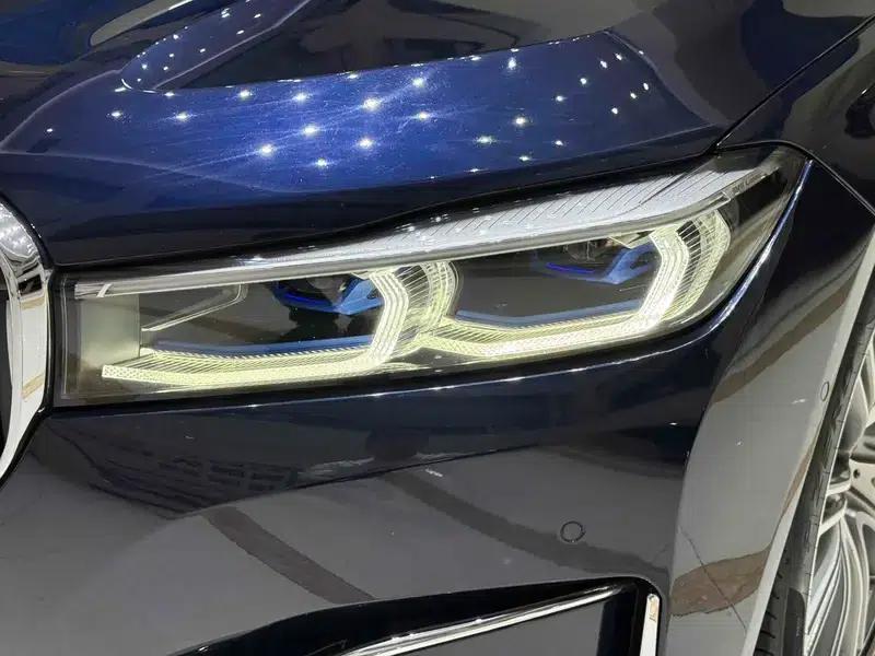 2021 BMW 7 Series 740Li xDrive Executive Luxury Package — миниатюра 9