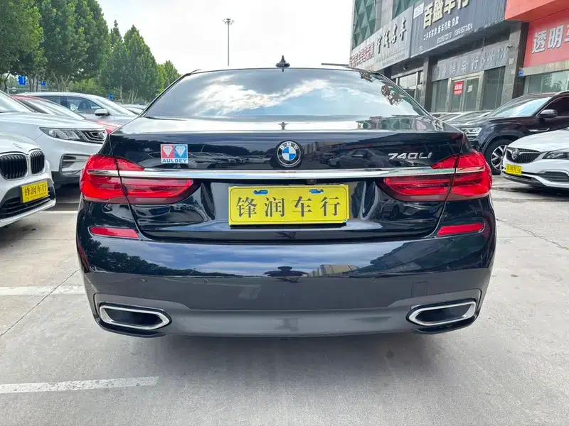 2018 BMW 7 Series 730Li Luxury M Sport Package — миниатюра 5
