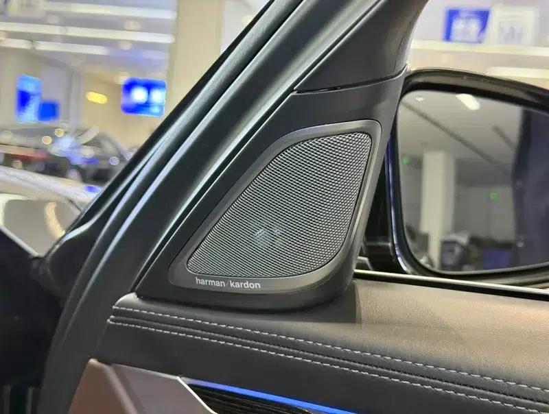 2018 BMW 7 Series 730Li Luxury M Sport Package — миниатюра 10