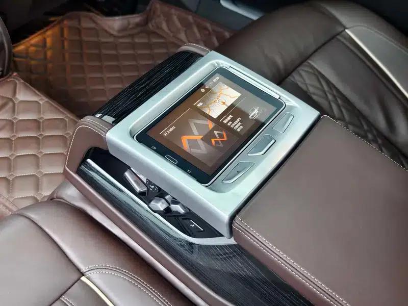 2021 BMW 7 Series 730Li M Sport Package — миниатюра 6