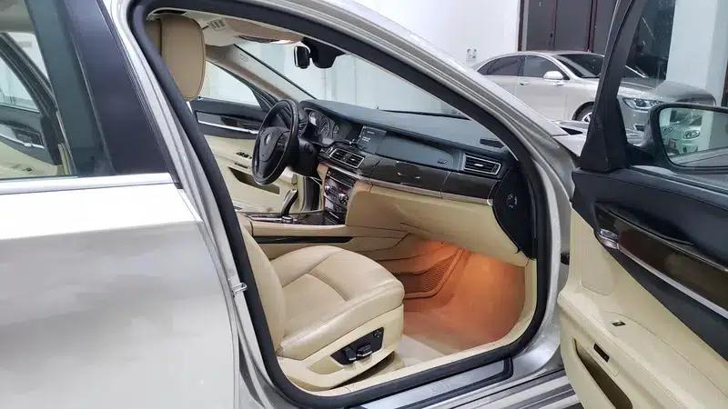 BMW 7 Series 2009 740Li Leading Edition — миниатюра 9