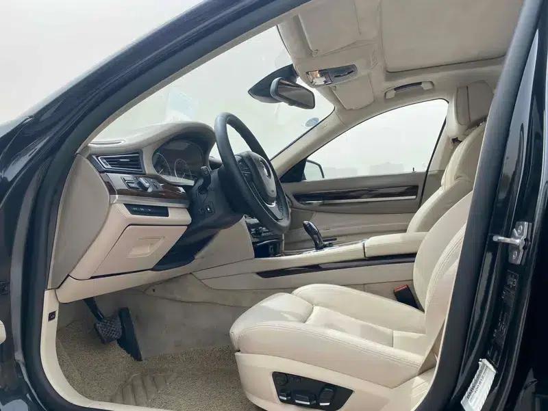 2011 BMW 7 Series 760Li Steinway Limited Edition — миниатюра 8