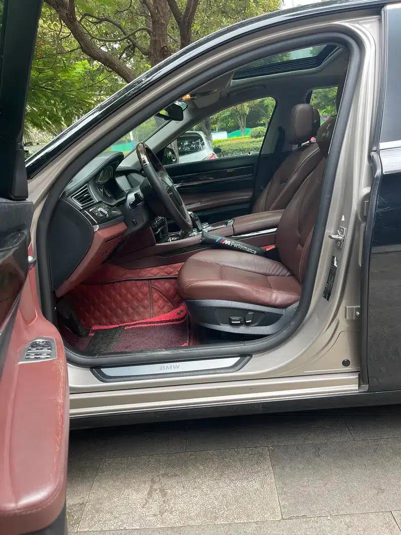 2011 BMW 7 Series 730Li Elegant Edition — миниатюра 18