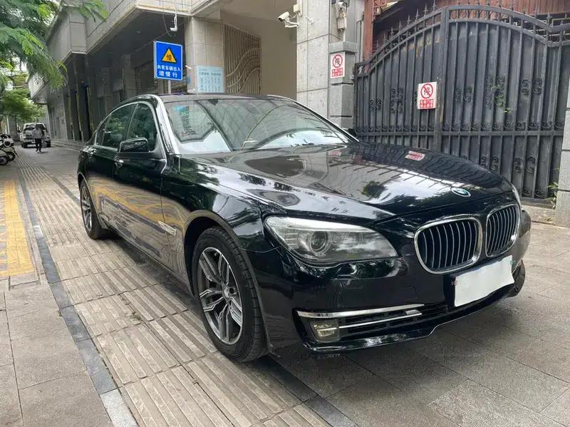 2011 BMW 7 Series 730Li Elegant Edition — миниатюра 3