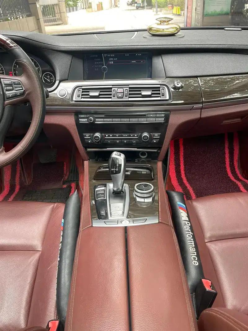 2011 BMW 7 Series 730Li Elegant Edition — миниатюра 9