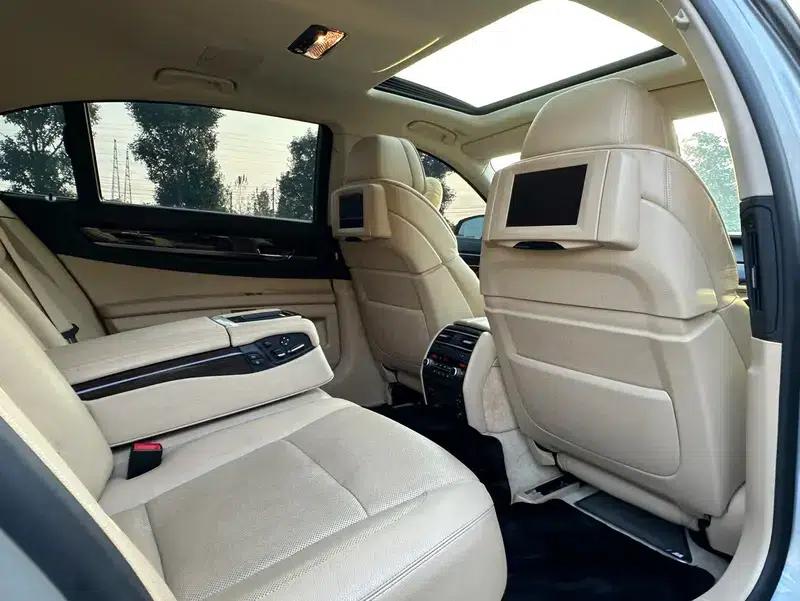 BMW 7 Series 2009 730Li Luxury — миниатюра 13