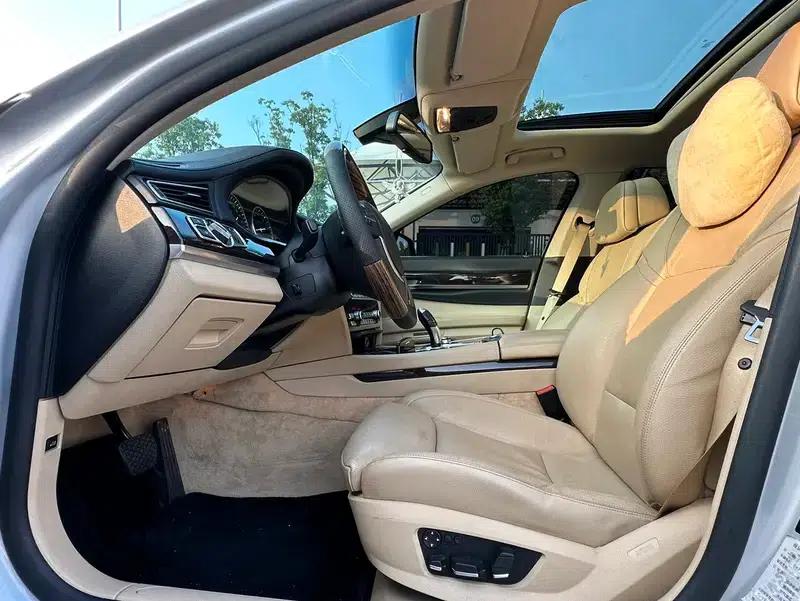 BMW 7 Series 2009 730Li Luxury — миниатюра 14