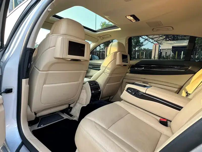 BMW 7 Series 2009 730Li Luxury — миниатюра 15