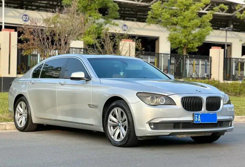 BMW 7 Series 2009 730Li Luxury — миниатюра 3