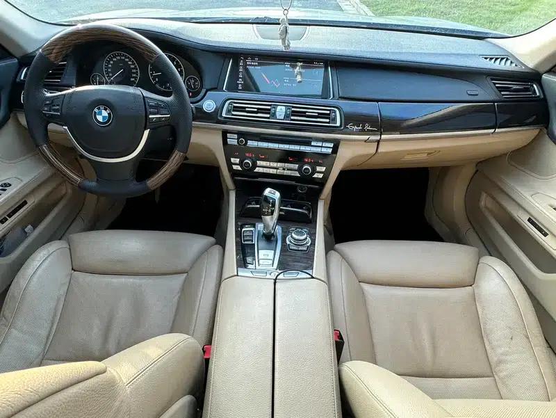 BMW 7 Series 2009 730Li Luxury — миниатюра 9
