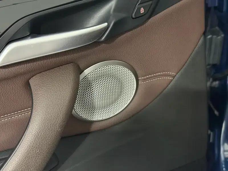 BMW X1 2022 sDrive20Li Fashion Edition — миниатюра 25