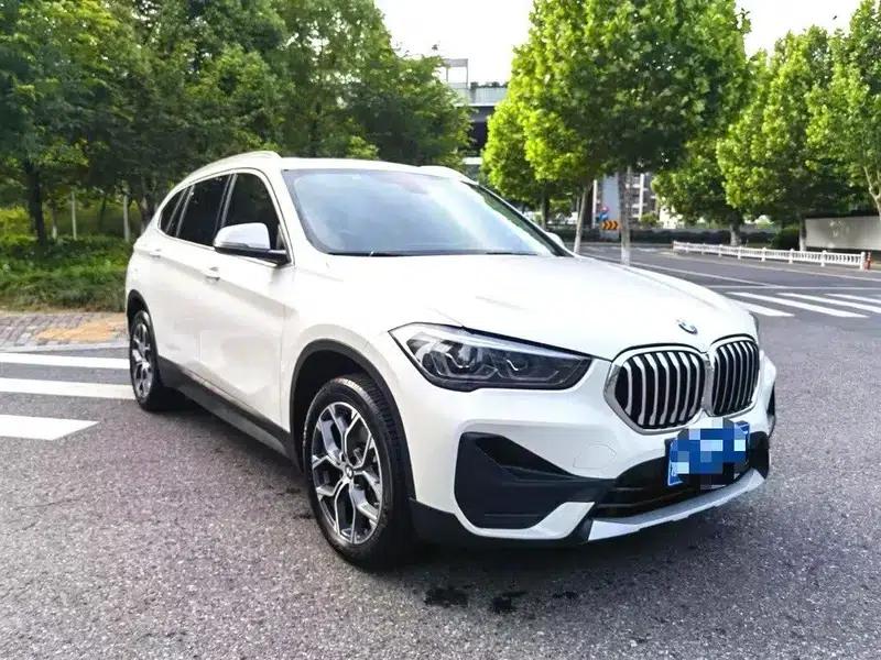 BMW X1 2022 sDrive25Li Leading Edition — миниатюра 3