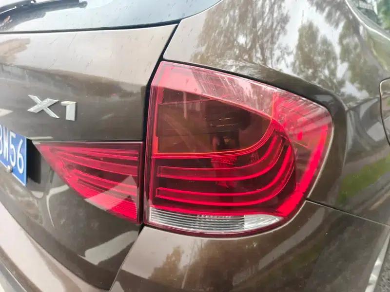 BMW X1 2012 xDrive20i Luxury — миниатюра 10