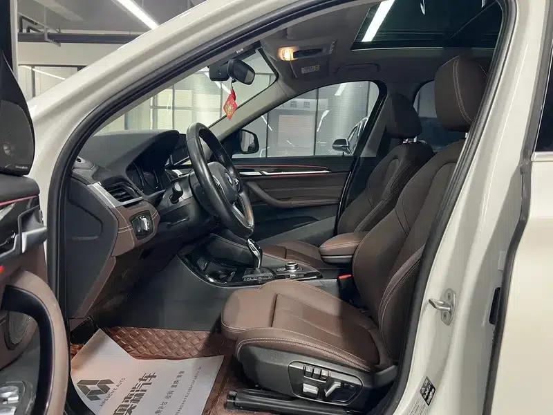 BMW X1 2022 xDrive25Li Premium — миниатюра 13
