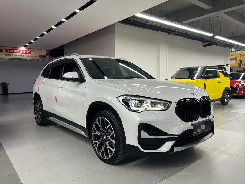 BMW X1 2022 xDrive25Li Premium — миниатюра 3