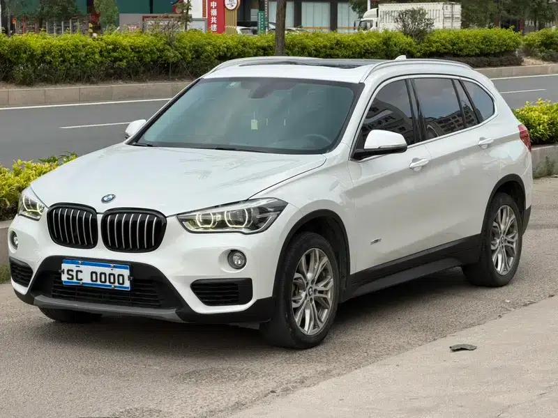 BMW X1 2018 sDrive20Li Leading Edition — миниатюра 1