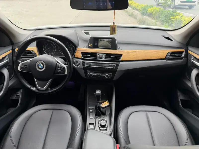 BMW X1 2018 sDrive20Li Leading Edition — миниатюра 5