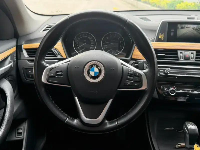 BMW X1 2018 sDrive20Li Leading Edition — миниатюра 6
