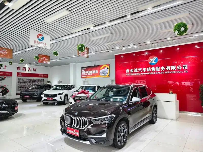 BMW X1 2021 sDrive20Li Fashion Edition — миниатюра 1