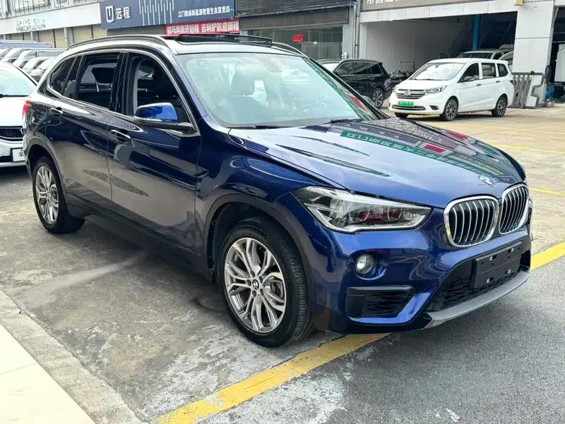 BMW X1 2019 sDrive20Li Leading Edition — миниатюра 3