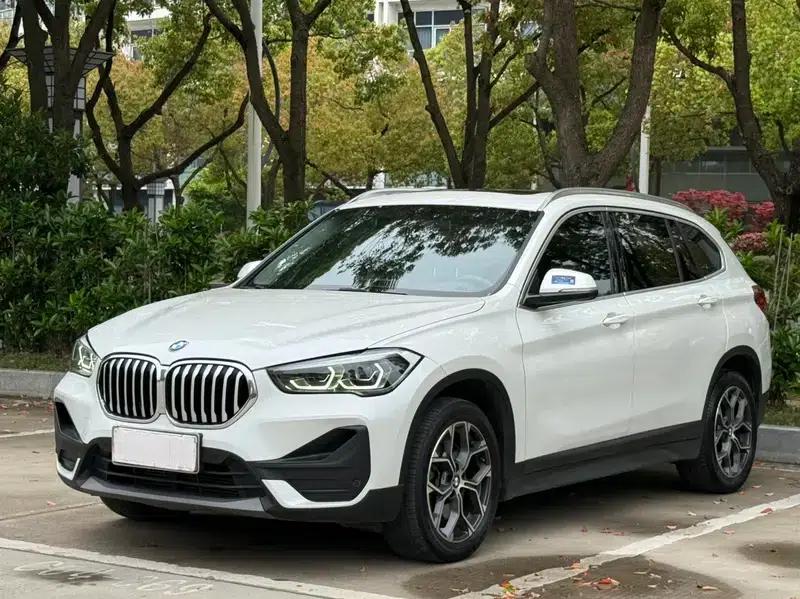 BMW X1 2022 sDrive25Li Leading Edition — миниатюра 1