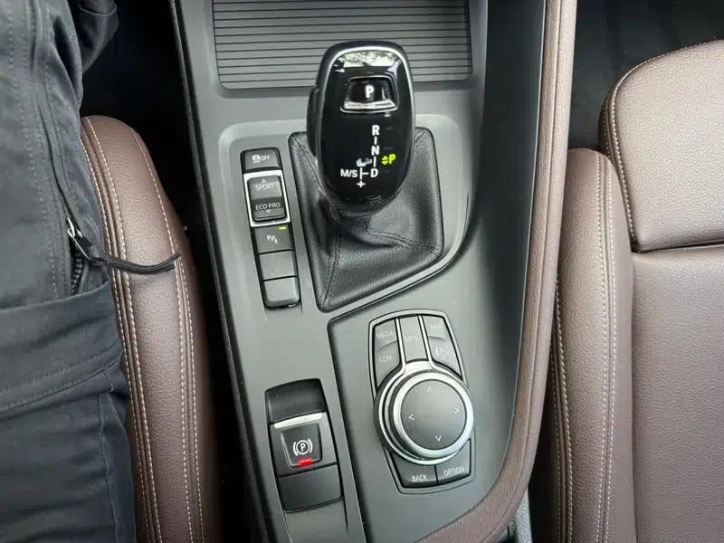 BMW X1 2022 sDrive25Li Leading Edition — миниатюра 14