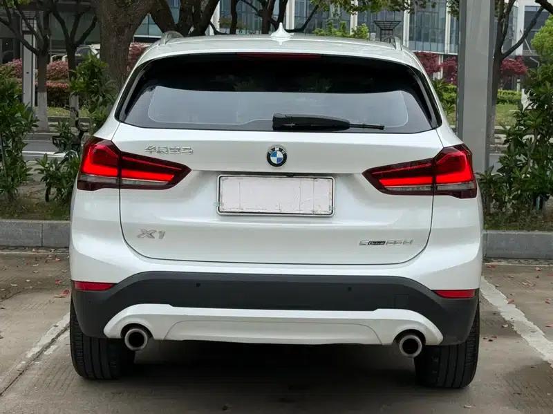 BMW X1 2022 sDrive25Li Leading Edition — миниатюра 4