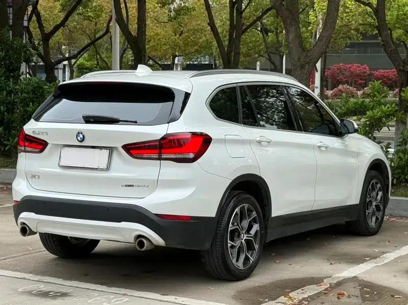 BMW X1 2022 sDrive25Li Leading Edition — миниатюра 5