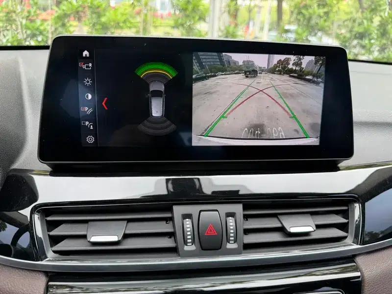 BMW X1 2022 sDrive25Li Leading Edition — миниатюра 9