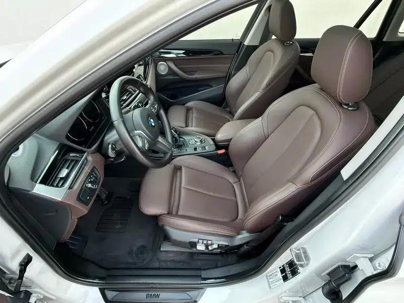 BMW X1 2022 sDrive25Li Leading Edition — миниатюра 17