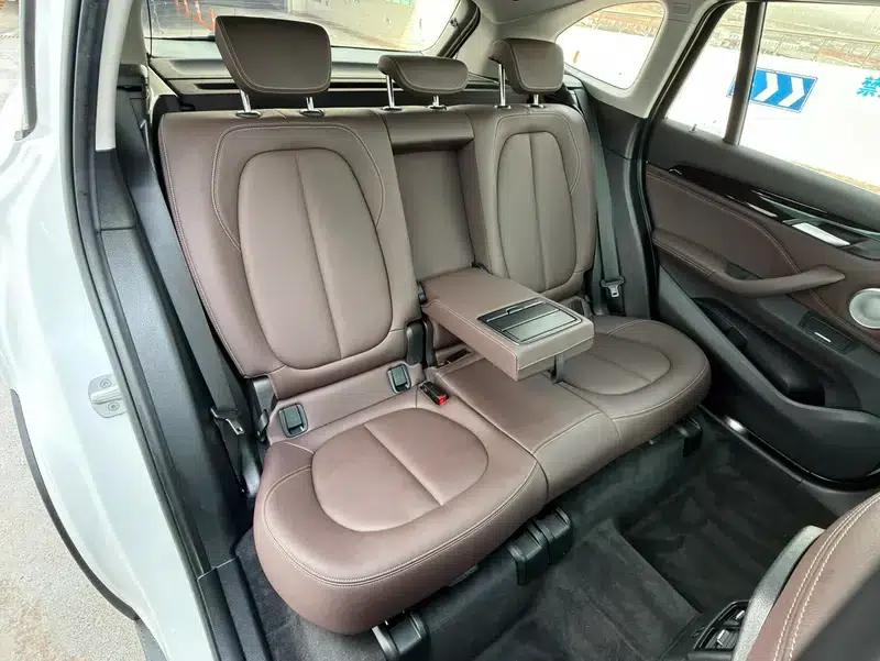 BMW X1 2022 sDrive25Li Leading Edition — миниатюра 19