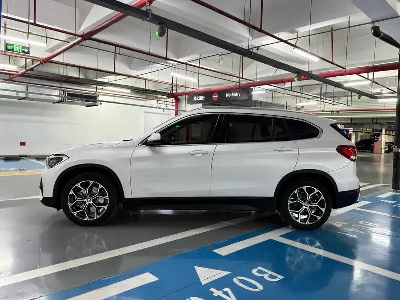 BMW X1 2022 sDrive25Li Leading Edition — миниатюра 4