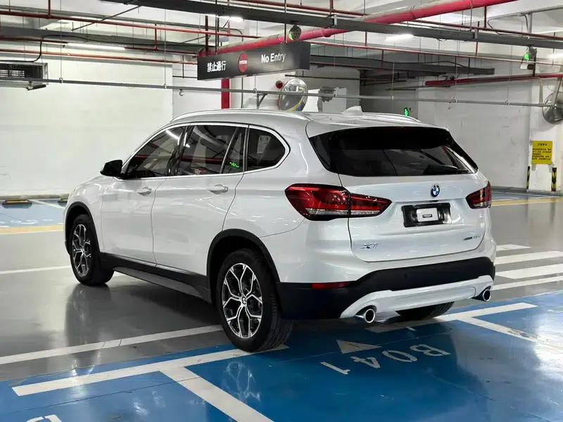 BMW X1 2022 sDrive25Li Leading Edition — миниатюра 5