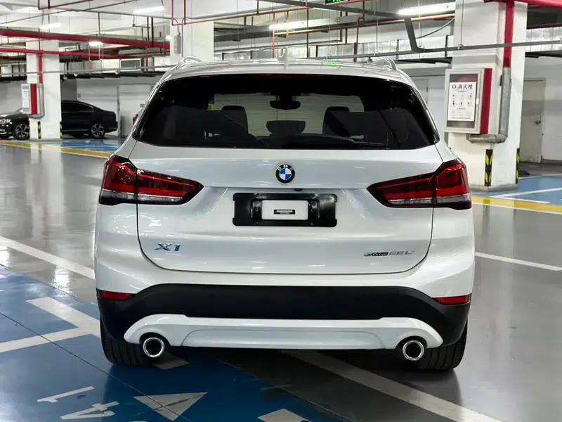 BMW X1 2022 sDrive25Li Leading Edition — миниатюра 6