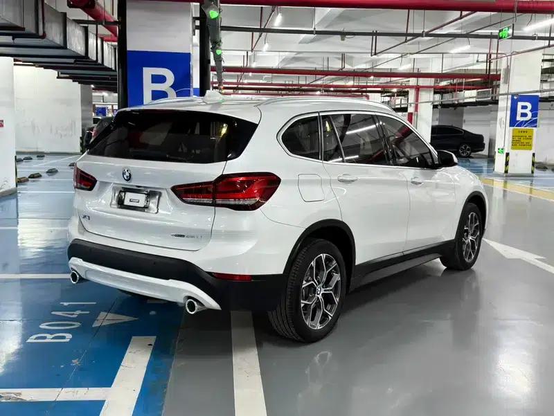 BMW X1 2022 sDrive25Li Leading Edition — миниатюра 7
