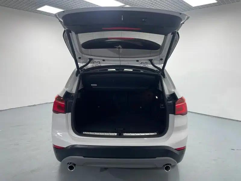 BMW X1 2018 sDrive20Li Leading Edition — миниатюра 20