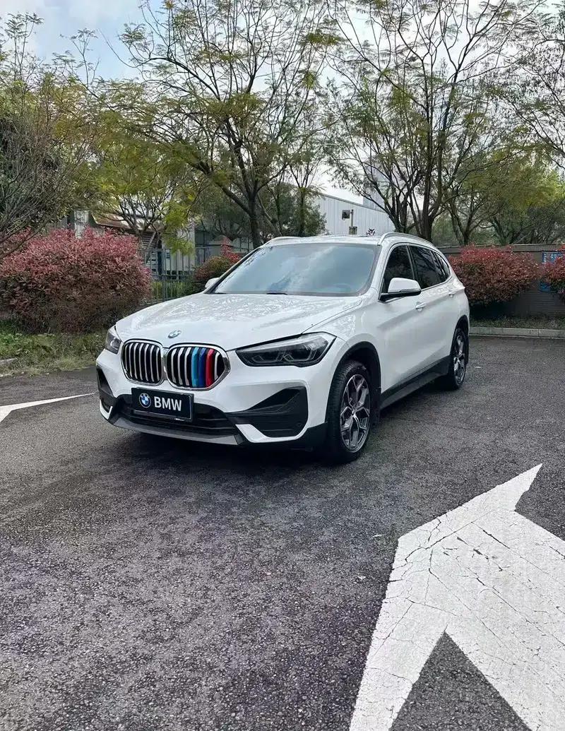 BMW X1 2020 sDrive25Li Leading Edition — миниатюра 1