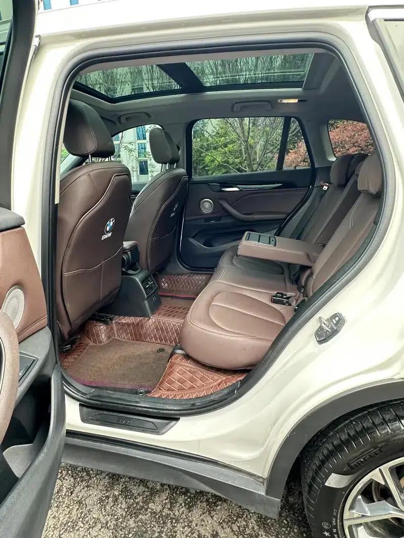 BMW X1 2020 sDrive25Li Leading Edition — миниатюра 11