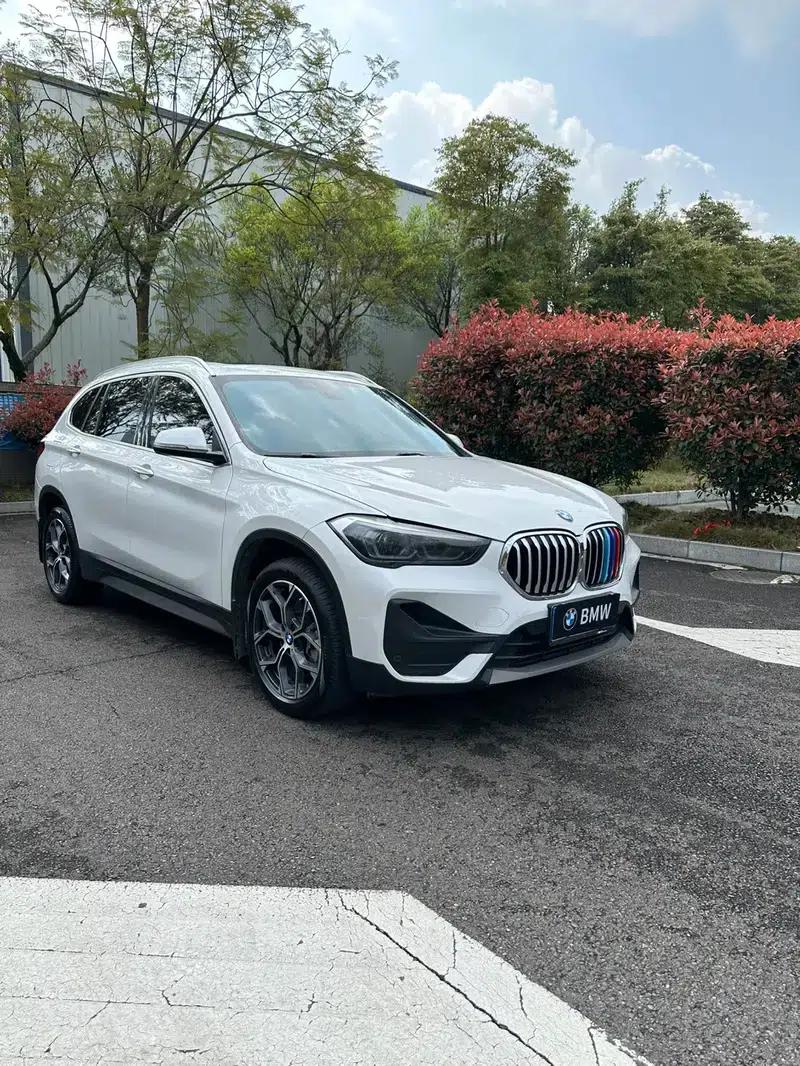 BMW X1 2020 sDrive25Li Leading Edition — миниатюра 3