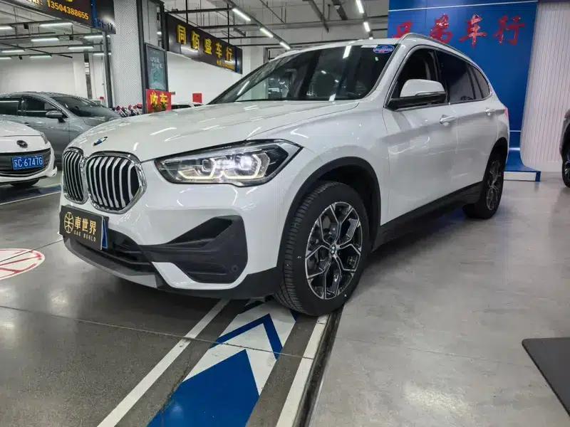 BMW X1 2022 sDrive25Li Leading Edition — миниатюра 1