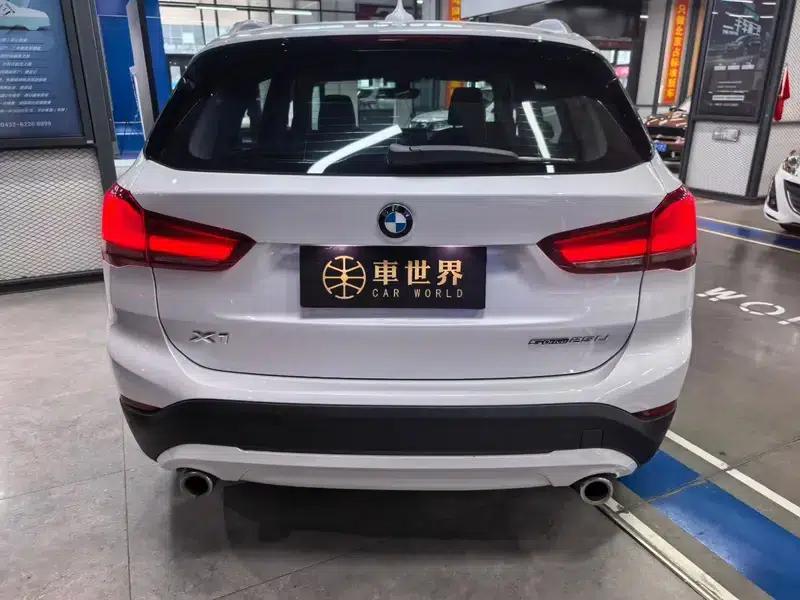 BMW X1 2022 sDrive25Li Leading Edition — миниатюра 3