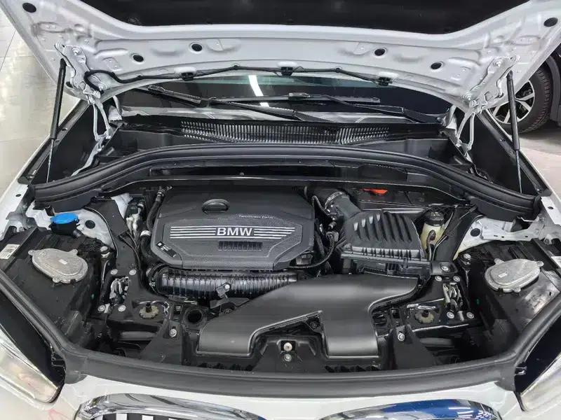 BMW X1 2022 sDrive25Li Leading Edition — миниатюра 5