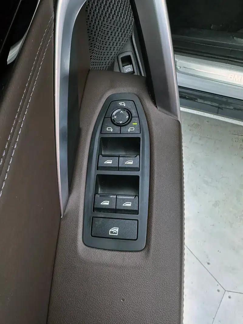 2023 BMW X1 sDrive20Li X Design Package — миниатюра 11